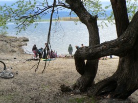 2500 килограма боклук събраха днес младежи на язовир Копринка