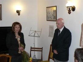 Домът на Петко Стайнов се изпълни със звук от 100 годишното му пиано