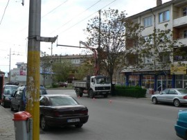 По сигнал на наш потребител възстановиха знак “СТОП“ на натоварено кръстовище