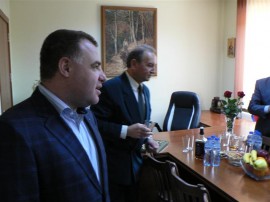 Мирослав Найденов откри ремонтираната сграда на Държавното горско стопанство