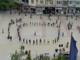 Роза от хора оформиха днес казанлъчани и белгийци 