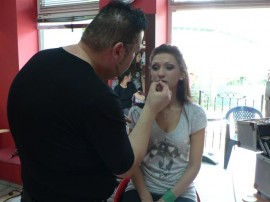 Казанлъшкият топ коафьор Стенли ще разкрасява кандидат-цариците