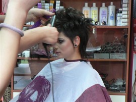 Казанлъшкият топ коафьор Стенли ще разкрасява кандидат-цариците