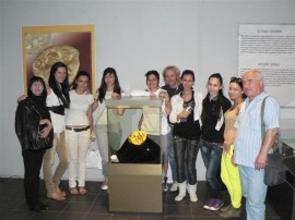 Претендентките за “Царица Роза“ обиколиха забележителности в общината