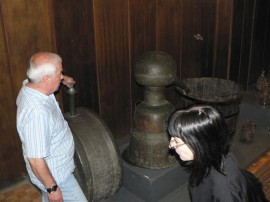 Претендентките за “Царица Роза“ обиколиха забележителности в общината