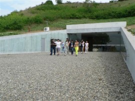 Претендентките за “Царица Роза“ обиколиха забележителности в общината