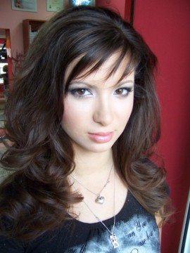 Казанлъшкият топ коафьор Стенли ще разкрасява кандидат-цариците