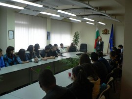 Община Казанлък награди ученическите отбори, които стигнаха до финалите на страната ни