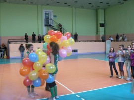 С много сълзи волейболният ни клуб изпрати две абитуриентки