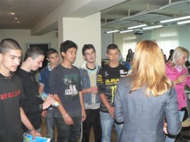 Община Казанлък награди ученическите отбори, които стигнаха до финалите на страната ни