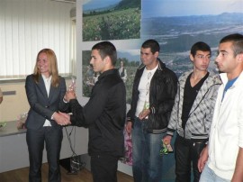 Община Казанлък награди ученическите отбори, които стигнаха до финалите на страната ни / Новини от Казанлък