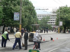 Центърът на Казанлък заприлича на строителна площадка / Новини от Казанлък