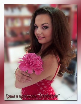 Ивелина Павлова - участничка в конкурса “Царица Роза 2012“ / Новини от Казанлък