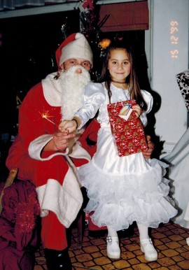 Паола Кръстева - участничка в конкурса “Царица Роза 2012“