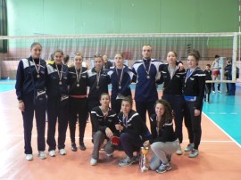 Фен боядисан като Хелбой подкрепяше ЦСКА в Казанлък