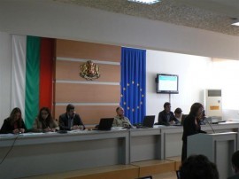 Общинският съвет не цели закриване на Общинския театър / Новини от Казанлък