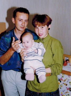 Паола Кръстева - участничка в конкурса “Царица Роза 2012“