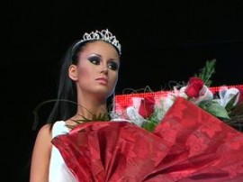 Симона Петкова участва в Празника на розата във Фукояма / Новини от Казанлък