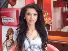 Ивона Балъкчиева - участничка в конкурса “Царица Роза“ / Новини от Казанлък