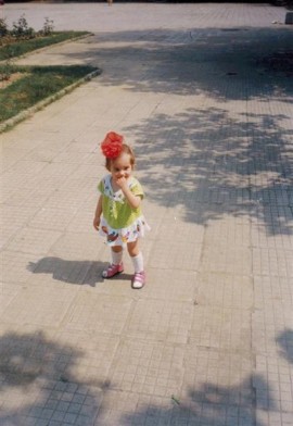 Мариана Стефанова - участничка в конкурса “Царица Роза“