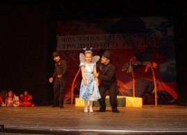 17 Мини Царици Роза ще има тази година в Казанлък