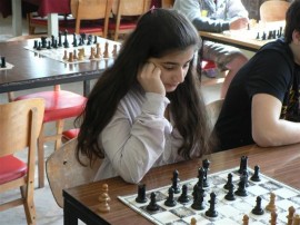 Наше момиче спечели Международен шах турнир в Слънчев бряг / Новини от Казанлък