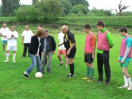 Галина Стоянова дари 1000 лева на благотворителен футболен турнир 