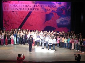 Над 600 деца участваха в националния танцов конкурс за купа “Роза“ / Новини от Казанлък