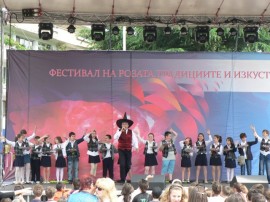 Празненства в центъра на Казанлък по случай празника на града и на детето