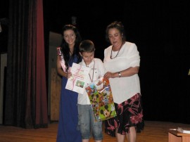 Наградиха талантите от националния конкурс “Казанлъшка роза“