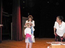 Наградиха талантите от националния конкурс “Казанлъшка роза“