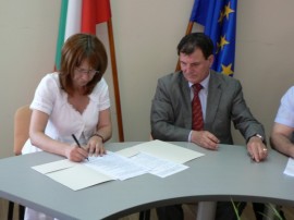 Държавата прехвърли на Община Казанлък бившето училище “Димитър Андреев