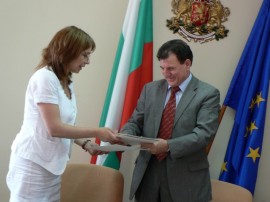 Държавата прехвърли на Община Казанлък бившето училище “Димитър Андреев