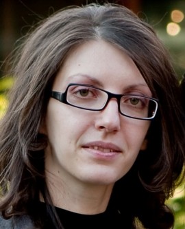 Казанлъчанка спечели отличие в конкурс за поезия / Новини от Казанлък