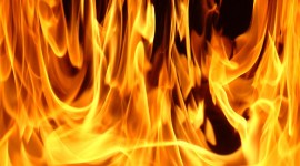  Запалиха таксиметров автомобил  в Казанлък / Новини от Казанлък