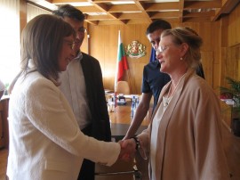 Посланикът на Норвегия подкрепя създаването на нов Музей на розата / Новини от Казанлък