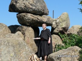 Видео: Мегалитът над Бузовград отново прие жертвен ритуал