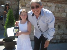 Нови награди за школата по пиано и забавна песен при НЧ „Възродена искра – 2000” / Новини от Казанлък