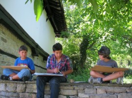 Млади казанлъшки художници се завърнаха от пленер в Боженци / Новини от Казанлък