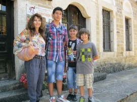 Млади казанлъшки художници се завърнаха от пленер в Боженци