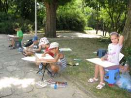 Млади казанлъшки художници се завърнаха от пленер в Боженци