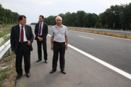 Областният и Петко Карагитлиев обходиха Лот 2 на магистралата / Новини от Казанлък