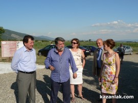 Симеон Дянков посети Голямата Косматка и обеща 1,5 милиона за казанлъшките гробници