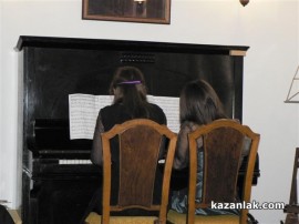 Школата по пиано ще изнесе днес заключителен концерт  / Новини от Казанлък