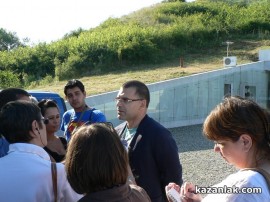 Симеон Дянков посети Голямата Косматка и обеща 1,5 милиона за казанлъшките гробници