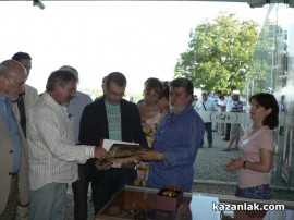 Симеон Дянков посети Голямата Косматка и обеща 1,5 милиона за казанлъшките гробници