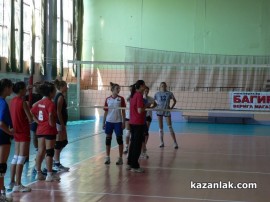 Националките по волейбол са в Казанлък 