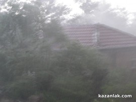 Целият дъжд за юли се изваля за 45 минути