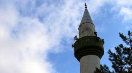 36 годишен стреля по джамията в Осетеново / Новини от Казанлък