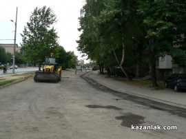 Асфалтът пристига в Казанлък